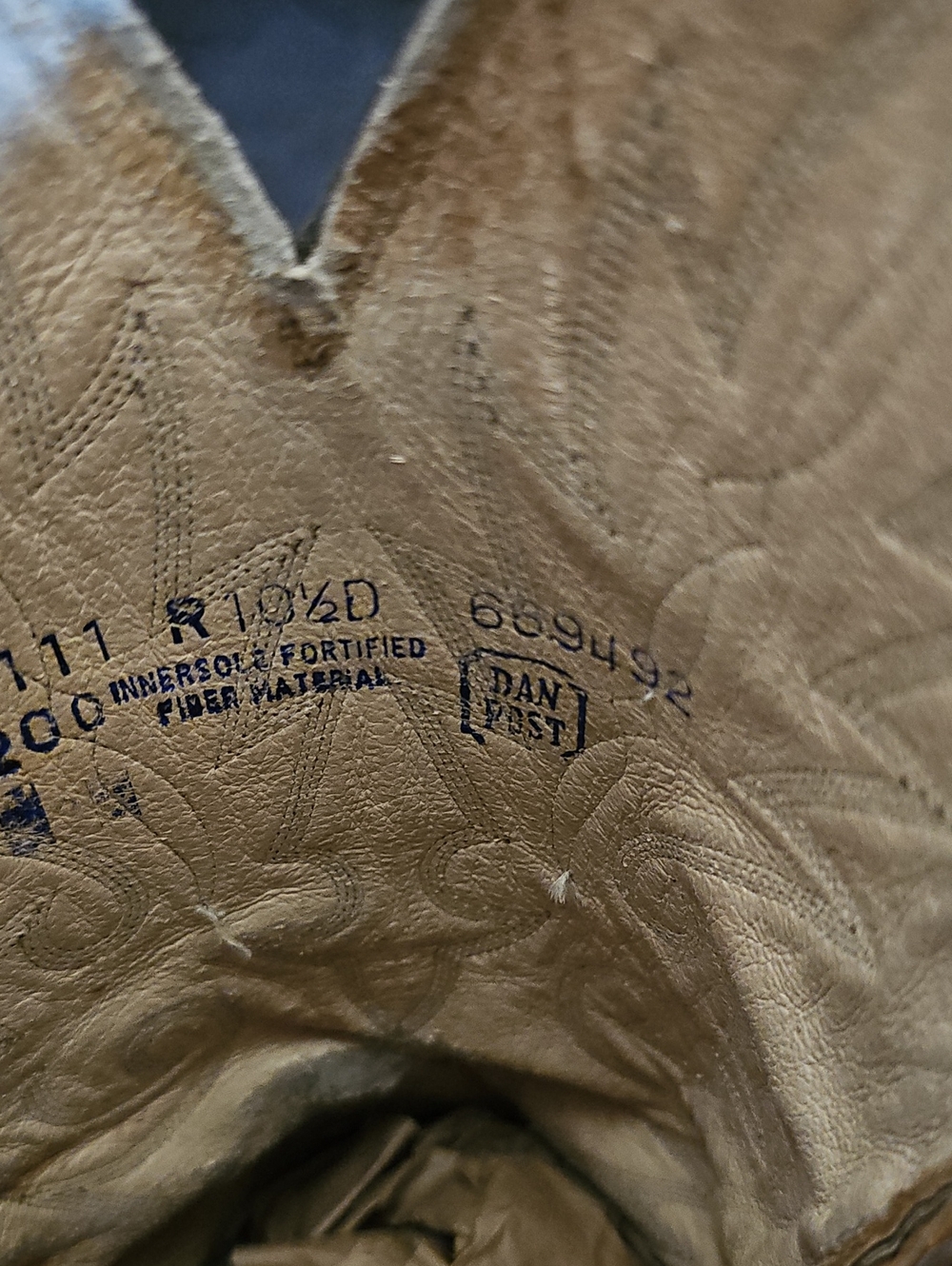 Dan Post Rugged Ranch Boots - Picture 2 of 6
